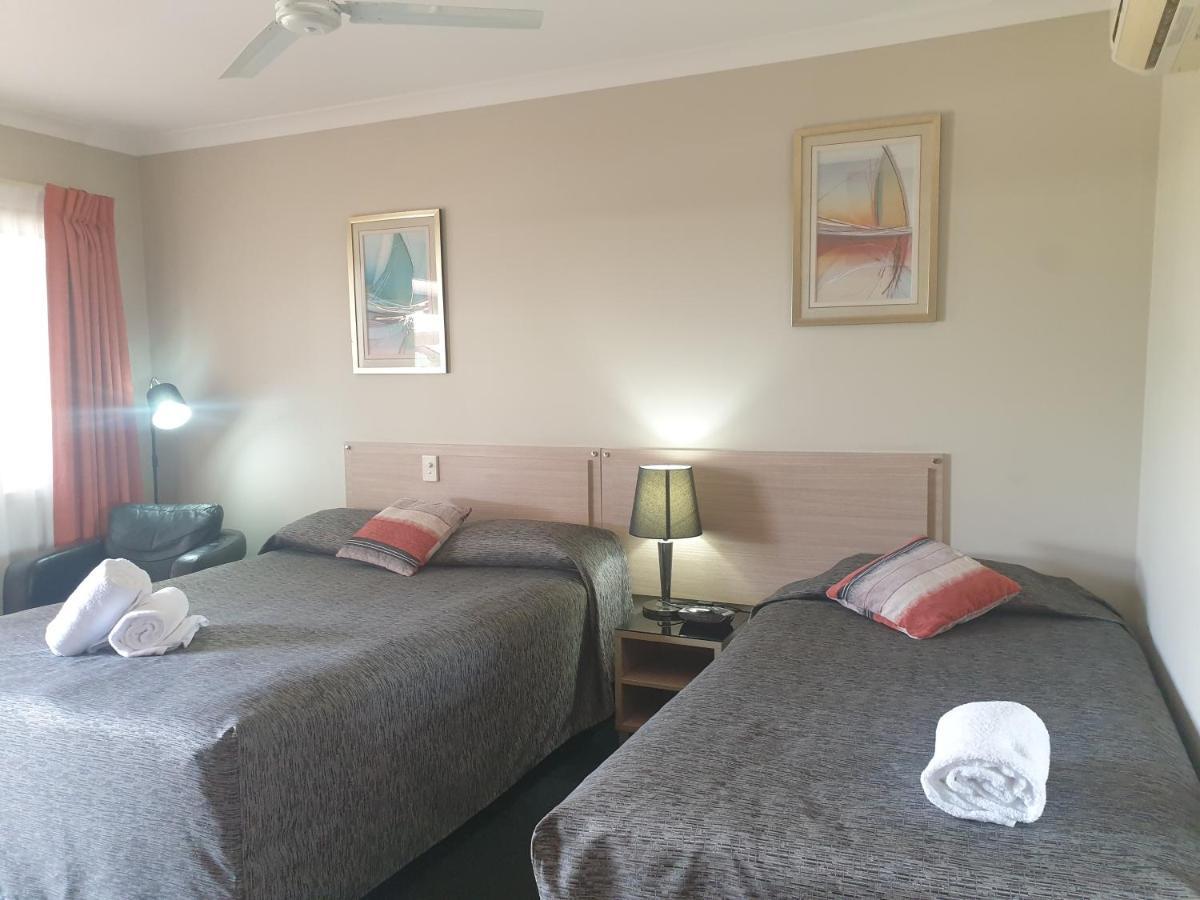 Cobar Central Motor Inn エクステリア 写真
