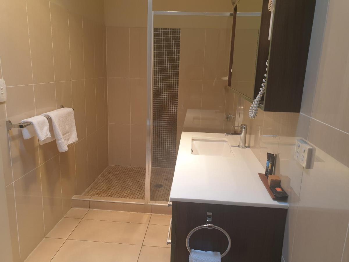 Cobar Central Motor Inn エクステリア 写真